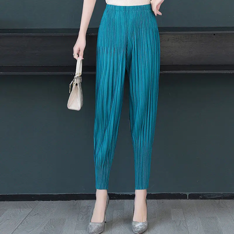 

Women 2022 Summer Fashion Casual Loose Harem Pants Female Pleated Solid Color Pocket Carrot Pants Lady High Waist Trousers U61