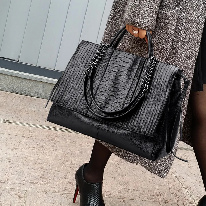 

Designer Women's Handbag Luxury Simple Leather Handbag Chain Women's Shoulder Bag Black Tote Bag