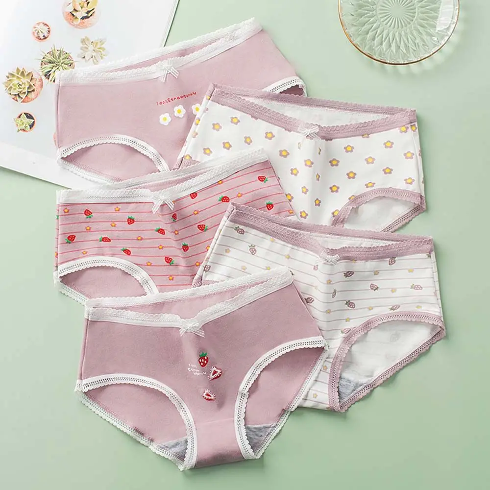 

Strawberry Lace Girls Panties Breathable Cotton Crotch Comfortable Mid Waist Girls Briefs