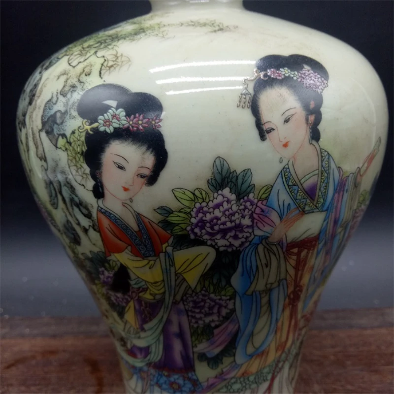 Antique Antique Antique Porcelain Do Old Goods Home Decoration Tongzhi Year Pastel Figure Plum Vase With Lady Patterns Crafts 2