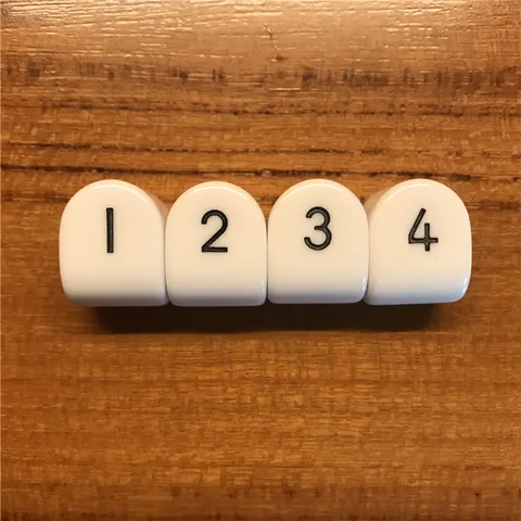 Настольные кости D4, акрил, 16 мм, 4 шт.