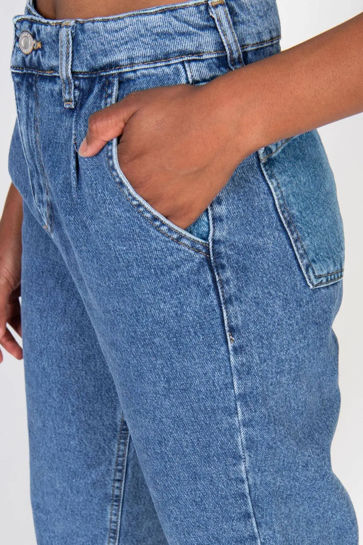 

Women's jeans Color Balloon Mom Jean Women Jeans 2021