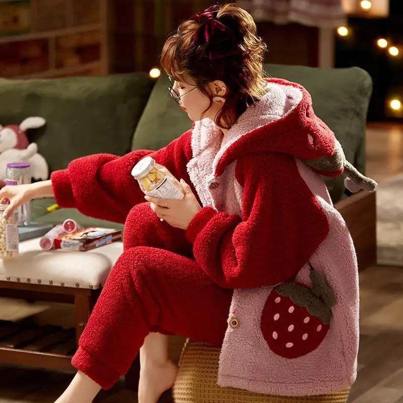 

New Women Hooded Sleepwear Oversized Winter Fleece Pajamas Set Strawberry Loose Robe Keep Warm Pyjamas Plush Nightgown Pant Suit
