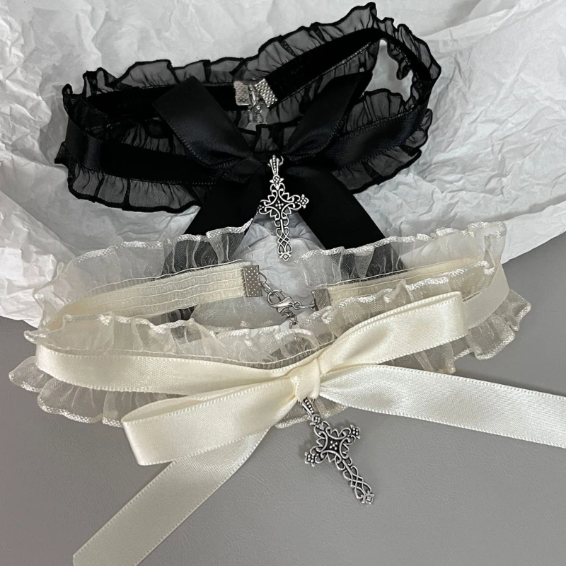 Кружевное ожерелье с рюшами