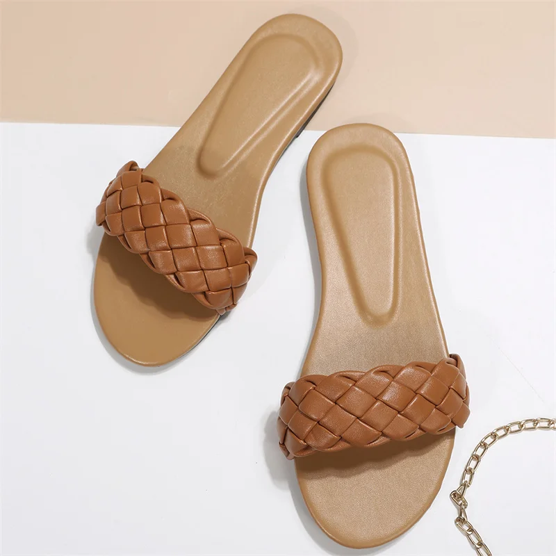 2023 Womens' Summer Sandals Fabrics Material Square Printing Square Toe Sandals  Flat Beach Shoes Ladies Sandals Beach Shoes