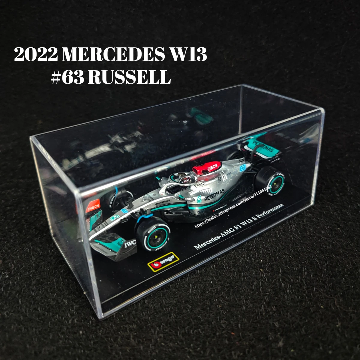 

Bburago F1 2022 Car Model with Case Helmet, Scale 1:43 Mercedes W13 McLaren Alfa Romeo Red Bull Racing Ferrari Formula 1 Toys