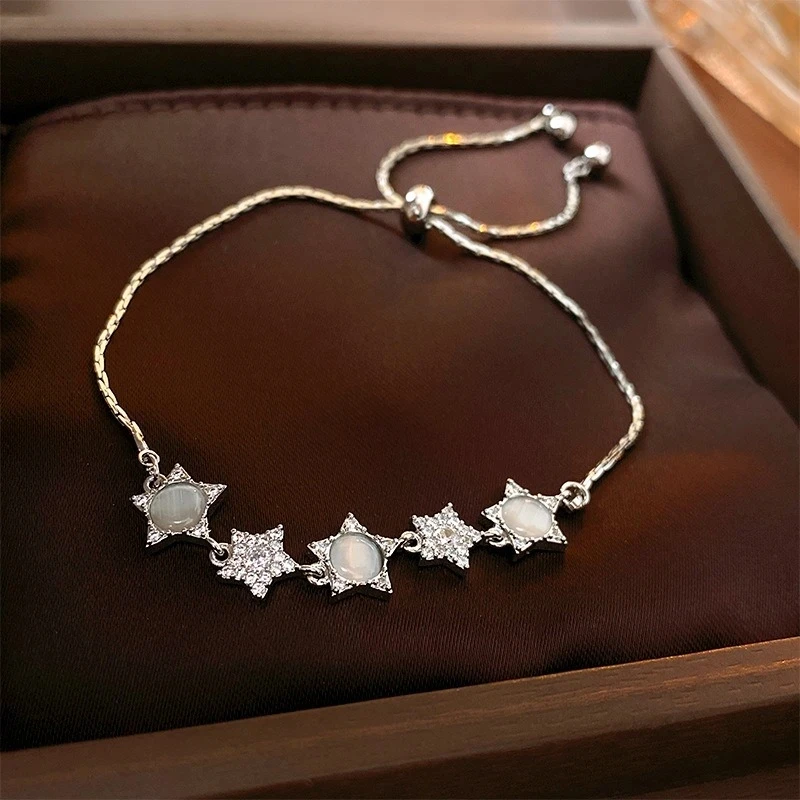 

Luck Rhinestone Opal Pentagram Star Adjustable Bracelet For Women New Fashion Silver Color Bracelet Wedding Jewelry Party Gift