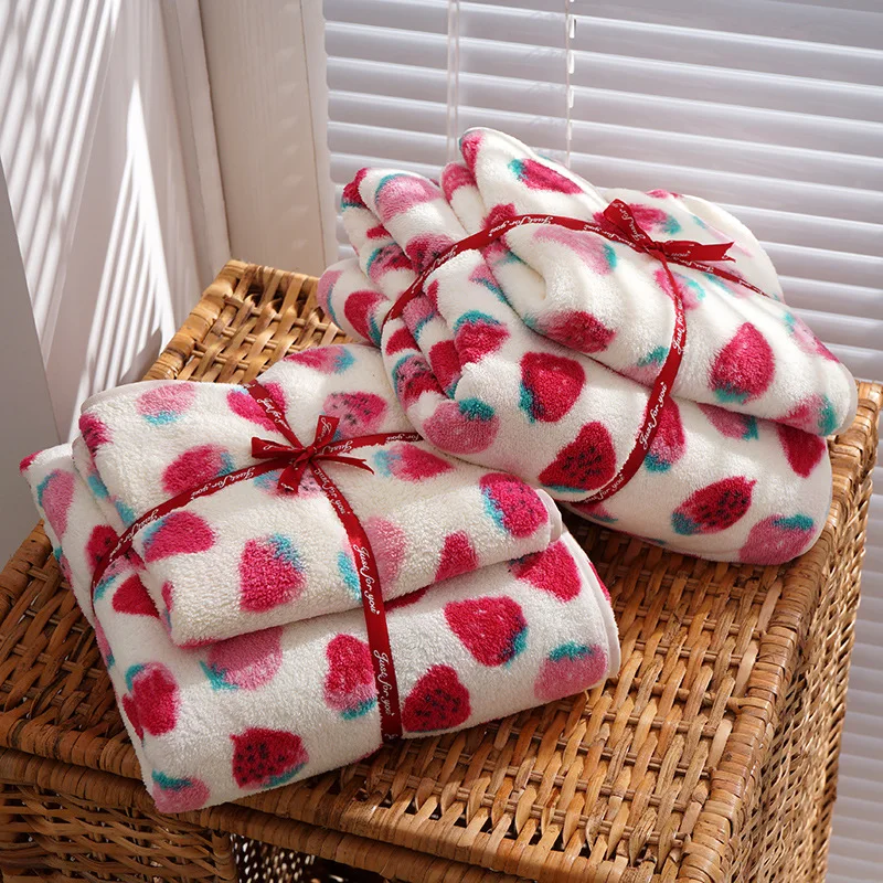 Strawberry Printing Face Towel Daily Adult Kids Cartoon Absorption Towels Large Towel Household Towel Set