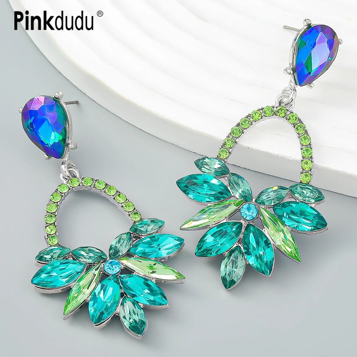 

Pinkdudu 4 Color Crystal Geometric Drop Earrings Fashion Multicolor Rhinestone Pendant Office Party Earring for Women PD1101
