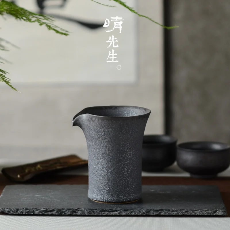 

Jingdezhen Handmade Retro Ceramic Fair Cup Japanese Original Ceramic Kung Fu Tea Set Olecranon Pitcher Tea Serving Pot Fair Mug
