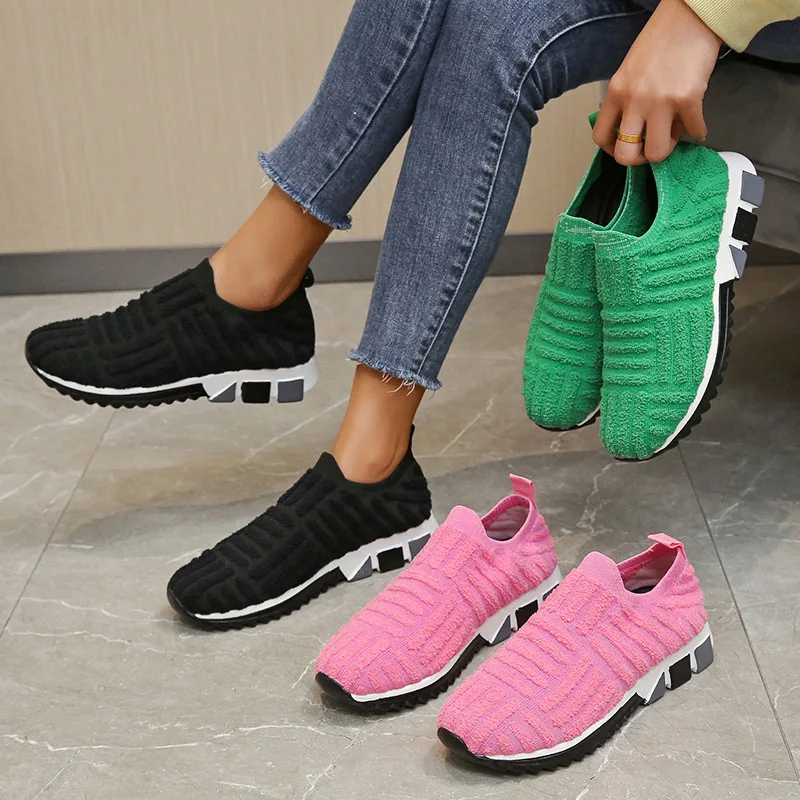 

Women Vulcanize shoes Slip on Sock Female Breathable Sneakers Flat Casual Loafers Zapatos De Mujer 43 44 45