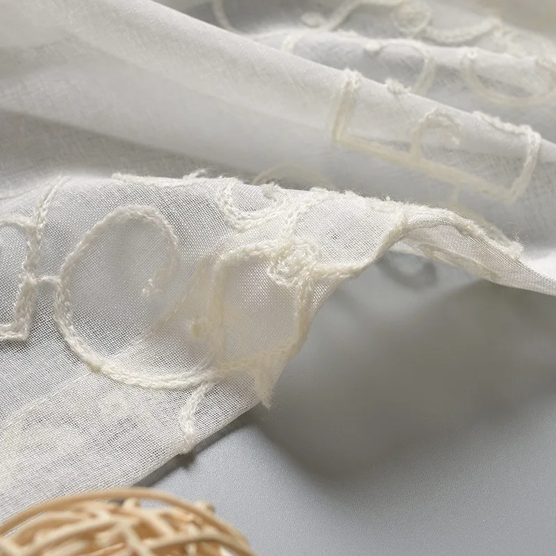 Белая прозрачная занавеска с вышивкой для полотенец спальни простая