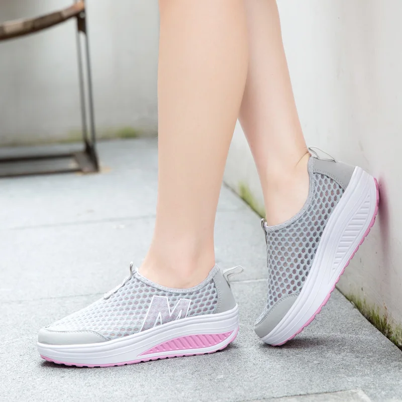Women's Walking Shoes Ladies Slip on Fashion Fitness Tennis Trainers Breathable Shake Shoes Casual Mesh Platform Sneakers