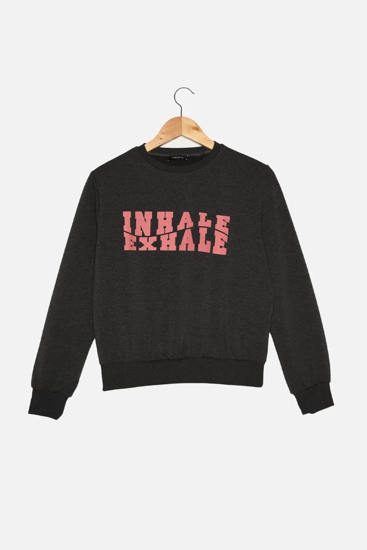 

Trendyol Printed Basic Sports Sweatshirt TWOAW22SW0928