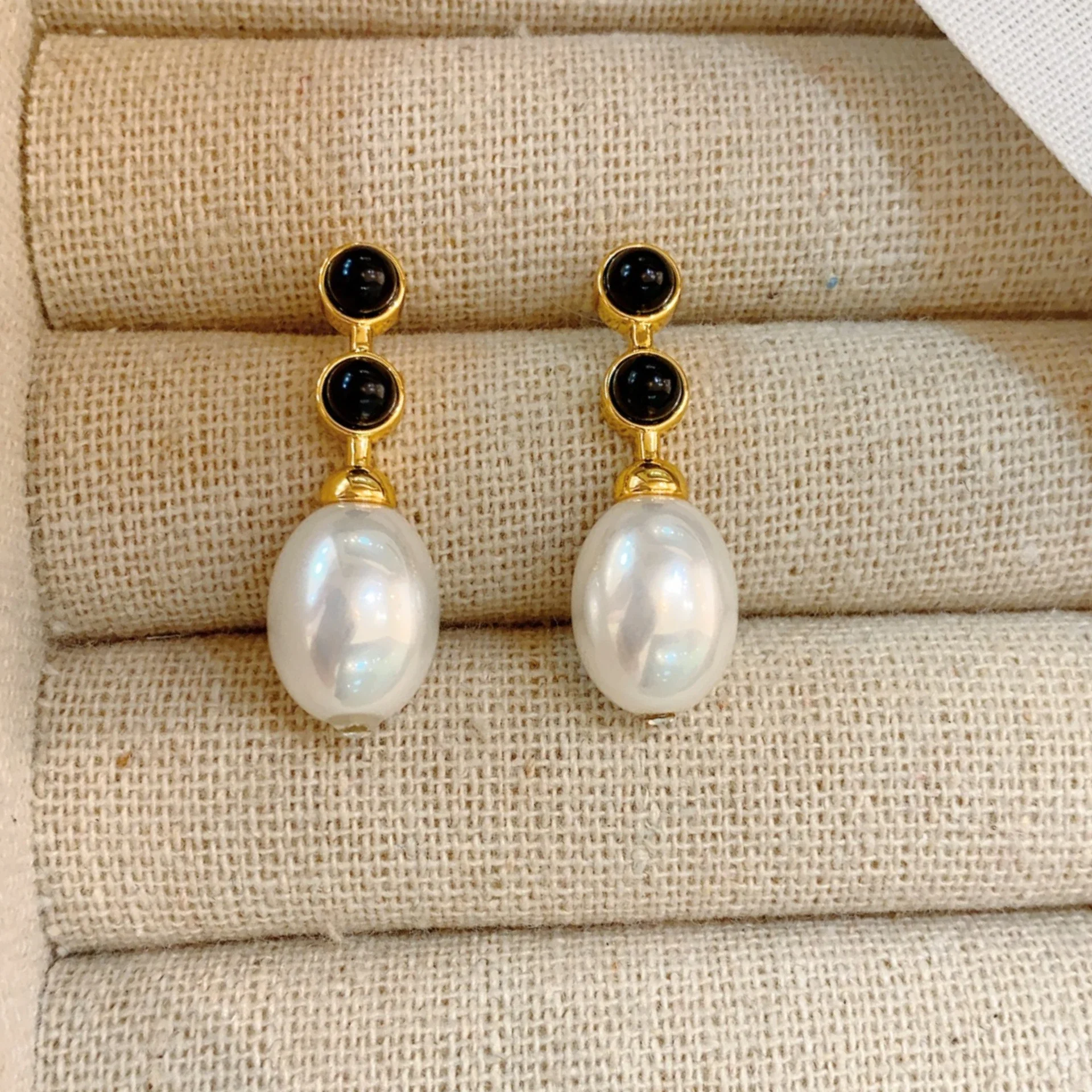 Элегантные и благородные серьги-подвески с жемчугом кисточками геометрические