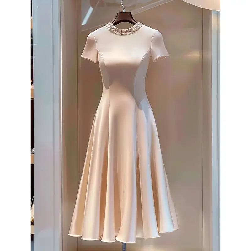 Женское винтажное атласное платье средней длины однотонное Элегантное Шелковое