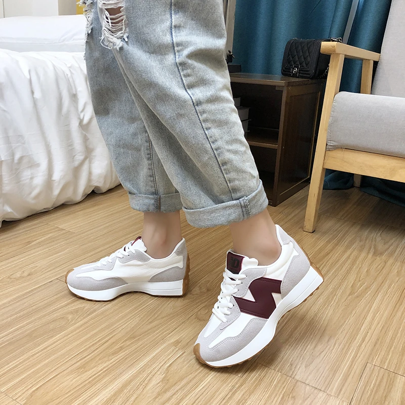Women Luxury Sports Shoes 2023 Spring Autumn New Air Mesh Color Block Popular Trendy Soft Sole Casual Sneakers Zapatos De Mujer