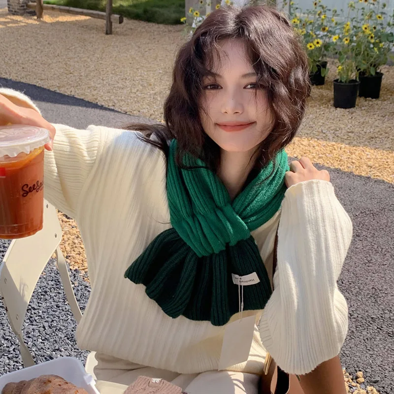 Маленький шарф с крестиком женский осенне-зимний свежий теплый универсальный