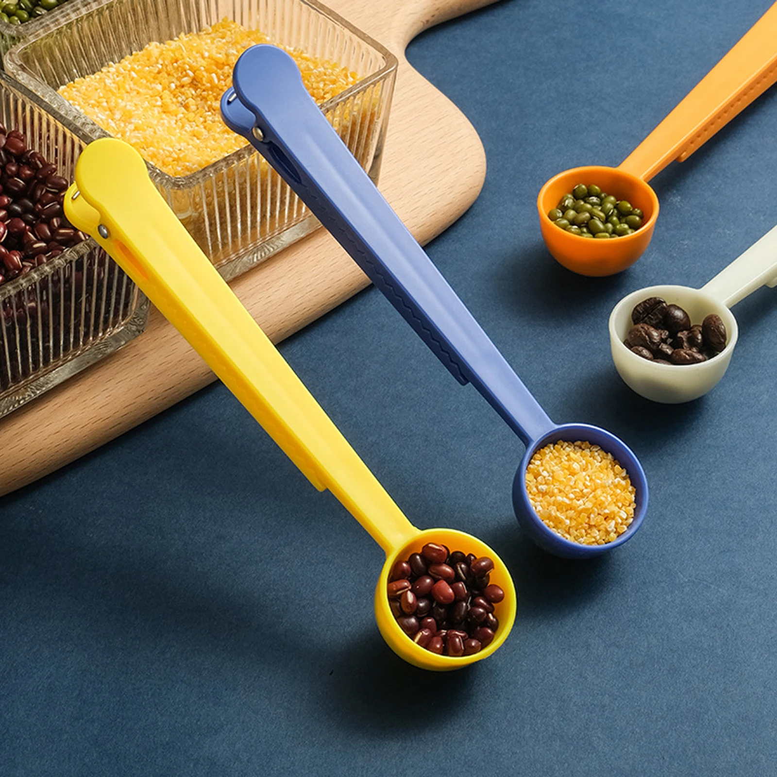 

Two-in-one ABS Plastic Coffee Spoon Sealing Clip Kitchen Gold Accessories Recipient Cafe Expresso Cucharilla Decoration