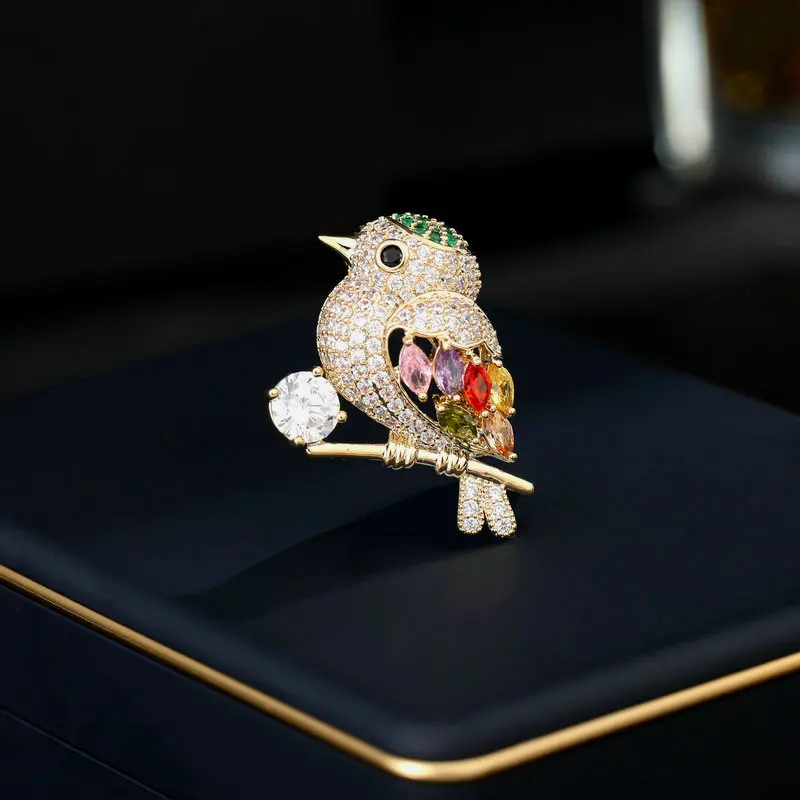 

High Quality Exquisite And Elegant Colored Zircon Inlaid With Bird Magpie Brooch For Fashion Women Jewelry LBR022