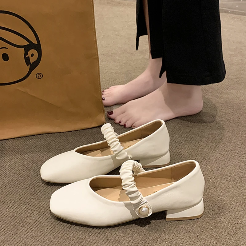 

Универсальные туфли на каблуке, Элегантные повседневные женские кроссовки, Осенняя обувь с квадратным носком и закрытым носком, модная женская обувь на плоской подошве, новинка, осень 2023