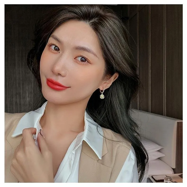 Роскошные серьги в форме кошачьих глаз для женщин модные и оригинальные стиле