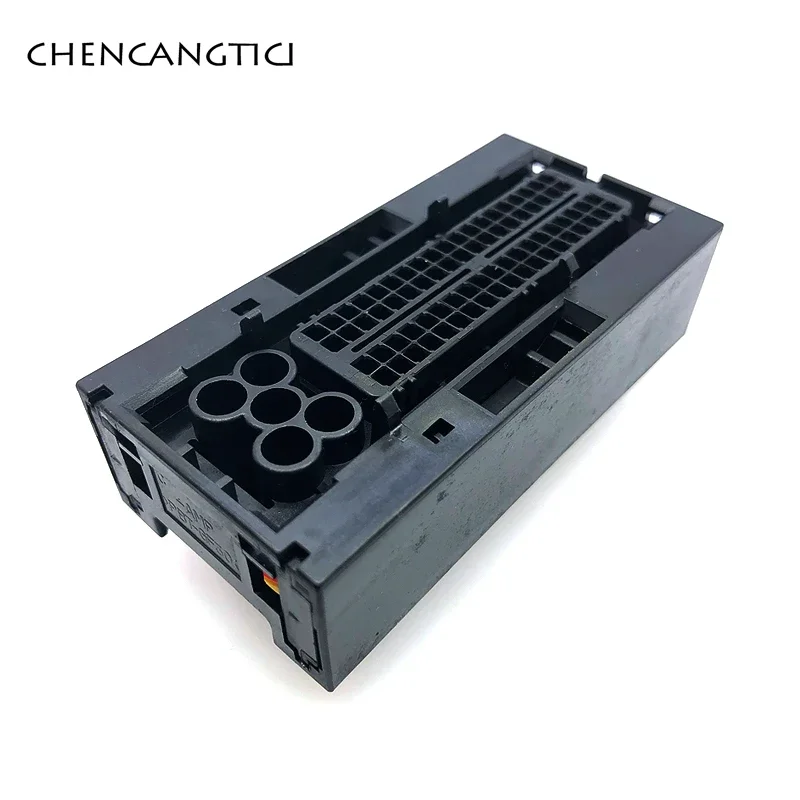 Автомобильный электрический разъем с клеммами 81-контактный 1473244 -1 AMP TYCO