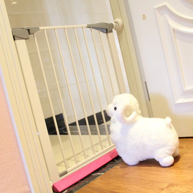 

New products doors stairs to protect children pet friendly baby gate