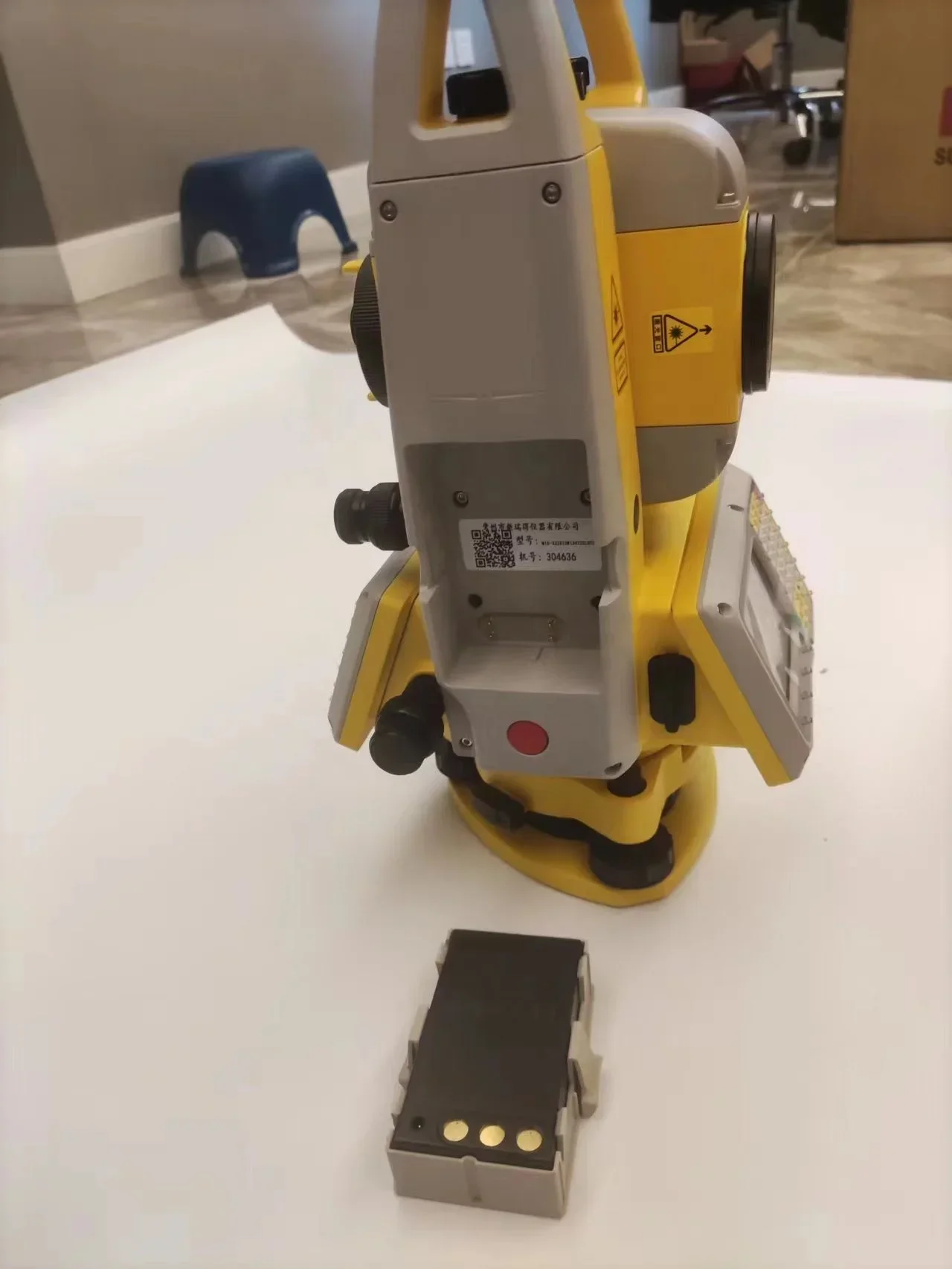 Новый тахеометр South N3/NTS-332R15M с высокоточным прибором для измерения цветового