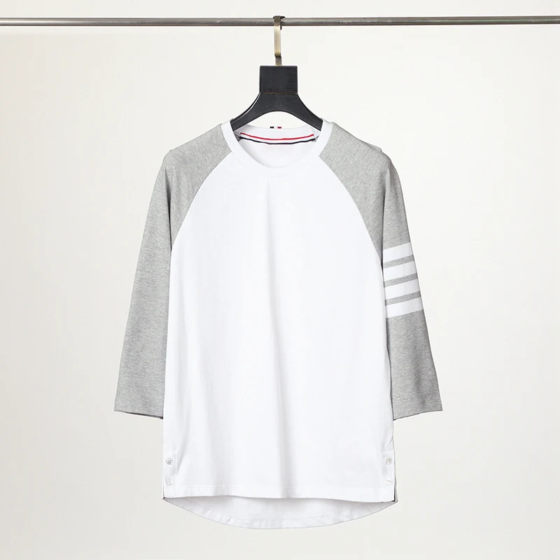 

Футболка мужская хлопковая в полоску, с рукавом три четверти и круглым вырезом