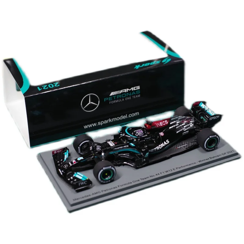 

SPARK 1/43 2021 Bahrain Station BENZ W12 Hamilton F1 Racing Resin Car Model