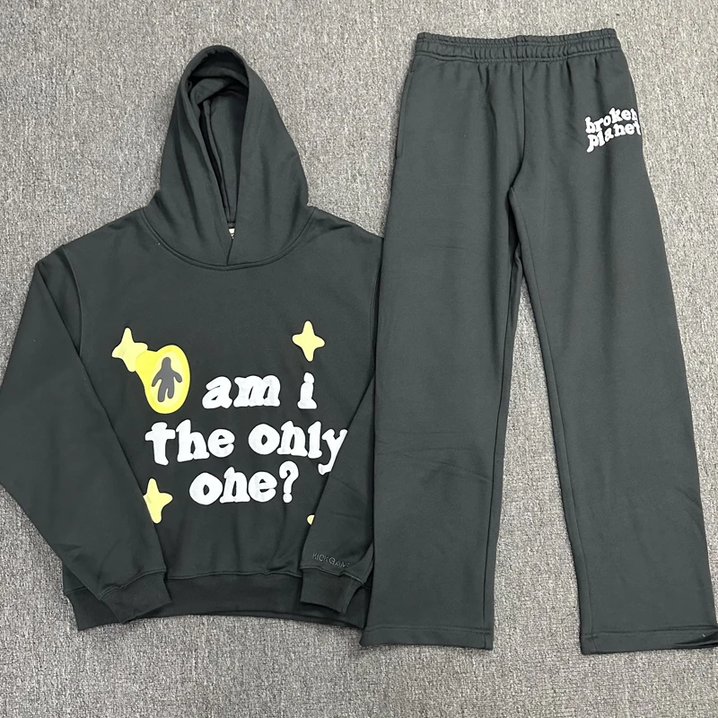 

Cute Yellow Dwarf Stars Logo Foam Print Broken Planet Hoodie Men Women Couples BROKEN PLANET Hooded Sweatshirts