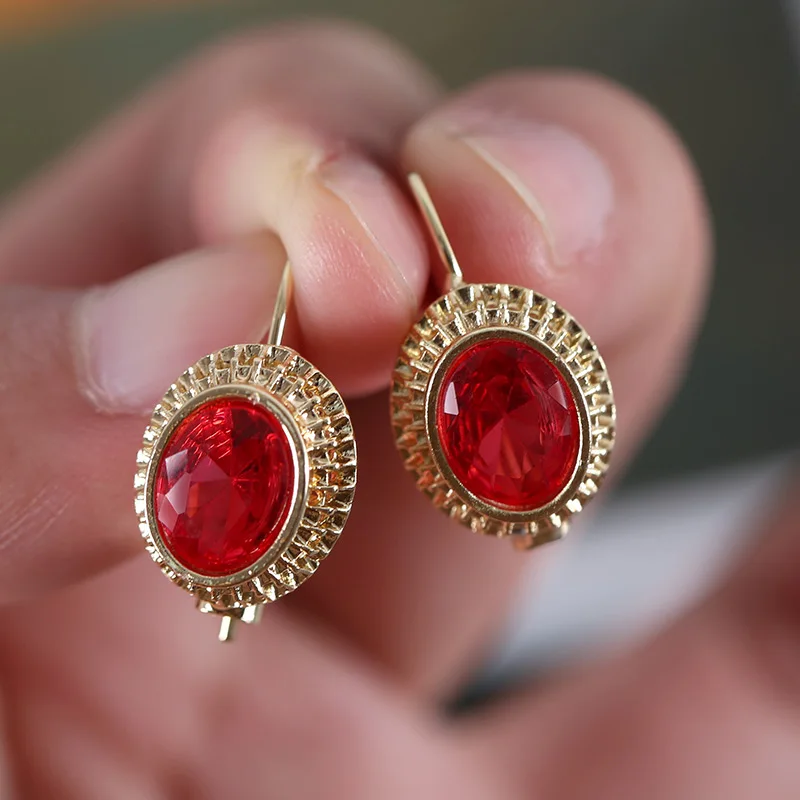 

Fashion Simple Package Gold Color Natural Beauty Red Crystal Female Earrings Earrings Female Earrings Wedding Anniversary Gift