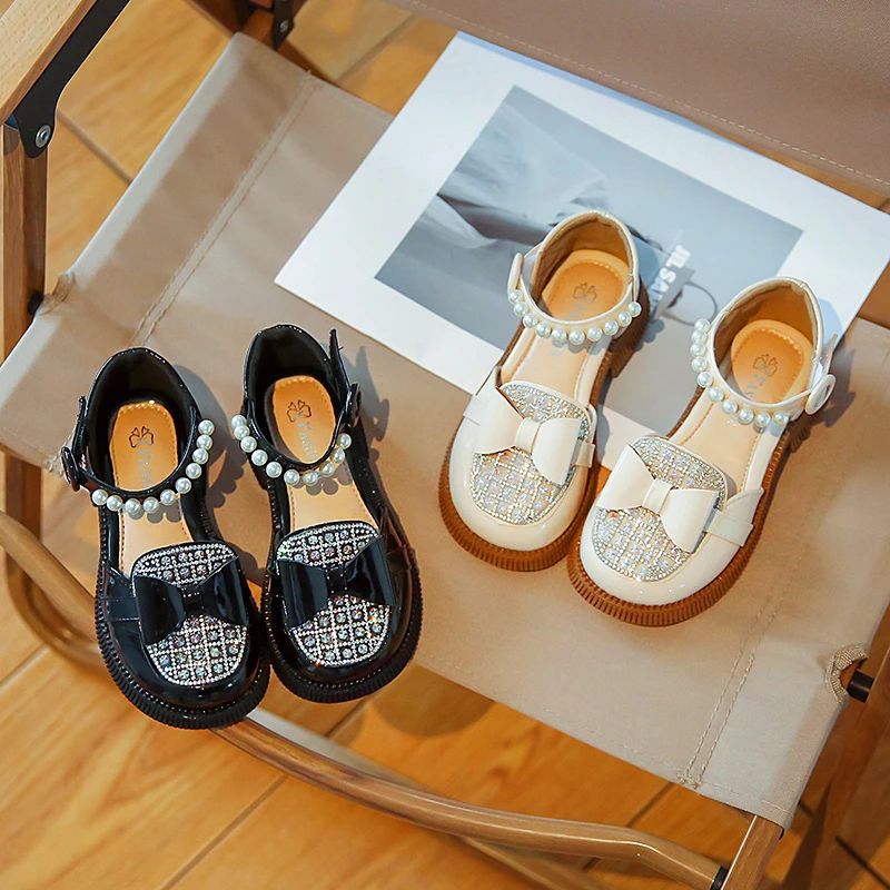 

Children Rhinestone Princess Sandals 2022 Summer Fashion New Kids Girls Bows Covered Toes Pearl Sweet Party Shoes