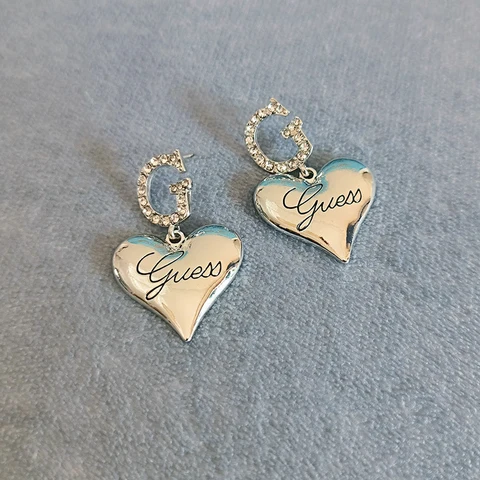 Серьги-гвоздики сердечки металлические