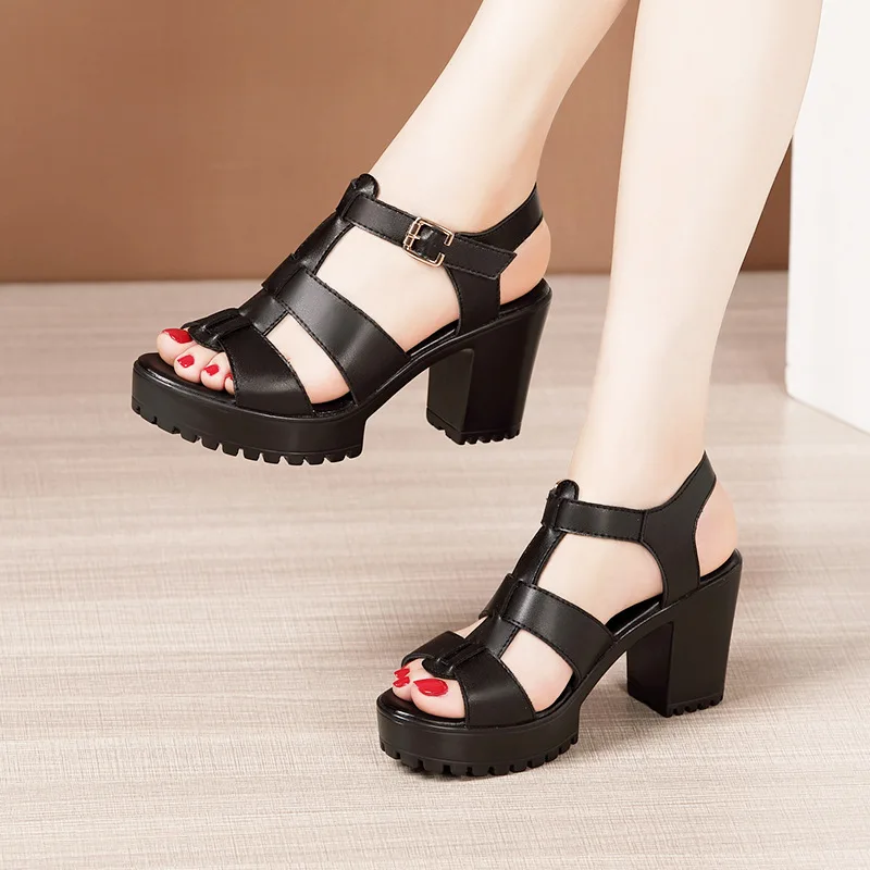 

Женские босоножки на платформе и блочном каблуке, Размеры 33-43