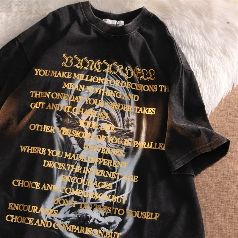 

Футболка в стиле ретро, с коротким рукавом и принтом букв