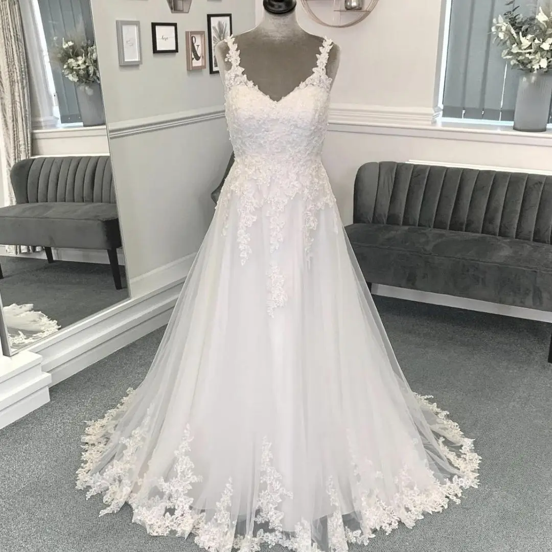 Кружевное свадебное платье трапециевидной формы на бретельках Sweetheart длиной до