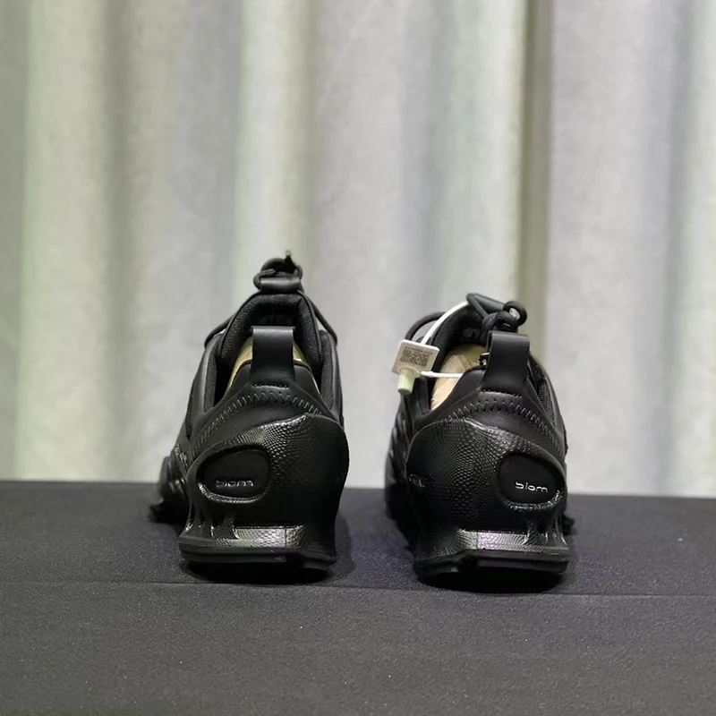 Men's Sneakers Brand High-Quality Leather Waterproof Non-Slip Lightweight Comfortable Outdoor Running Cross-Country Shoes