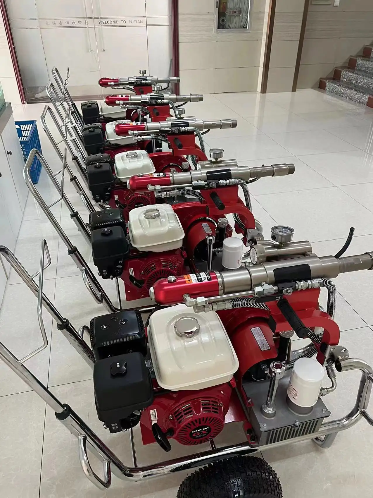 НОВАЯ машина для безвоздушного распыления шпаклевки высокого давления 8 л/мин с