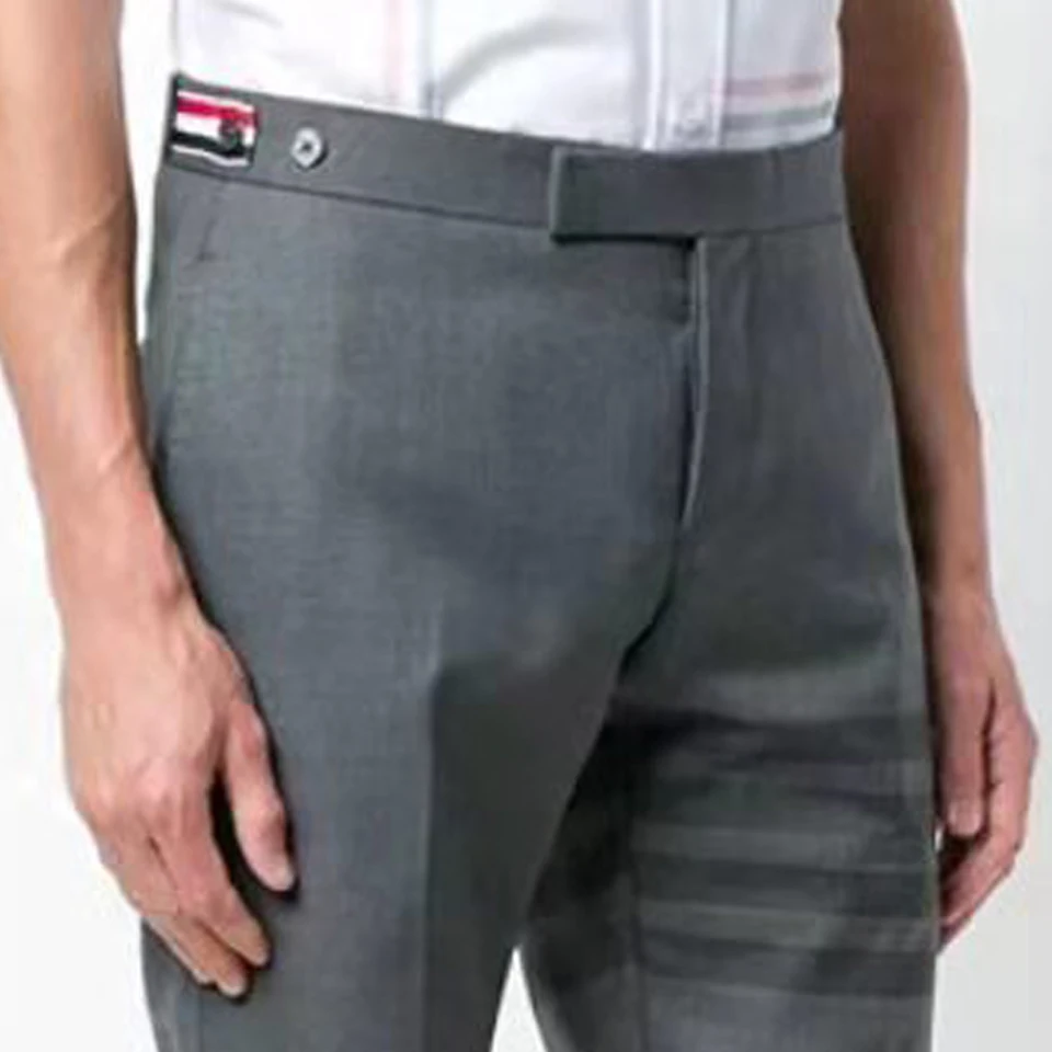 

tb four-stripe casual shorts trousers men's and women's same handsome business summer pants