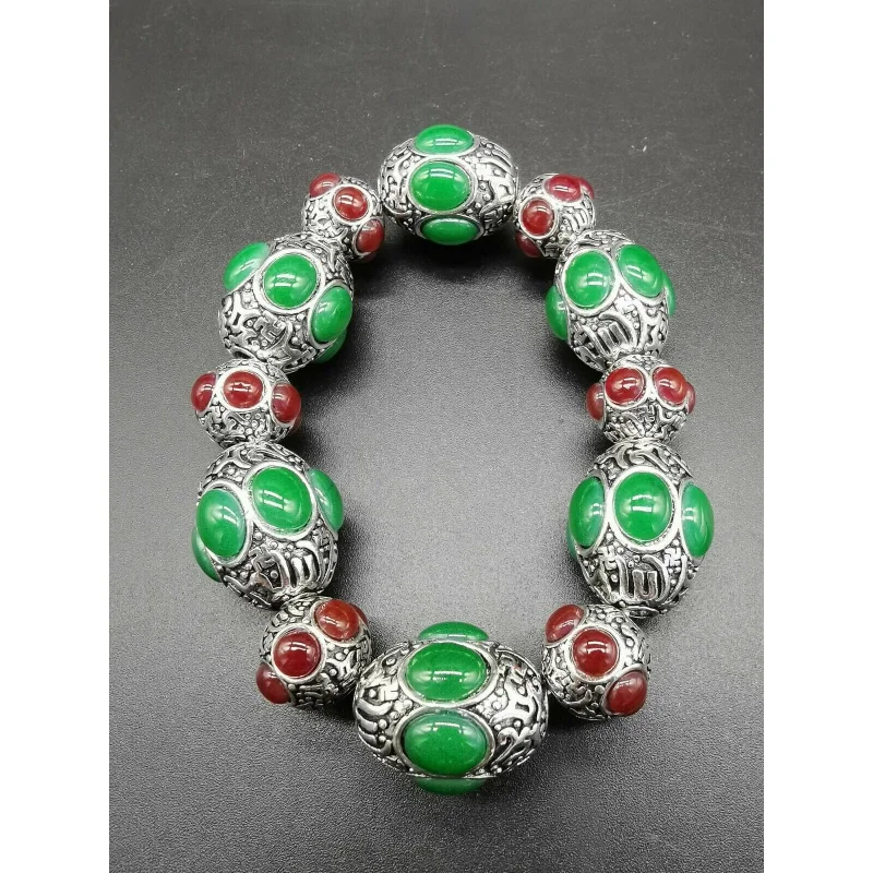China Old Tibet Silver Carving Flower Inlaid Red Green Jade Bracelet Collection Ornaments Statues for Decoration