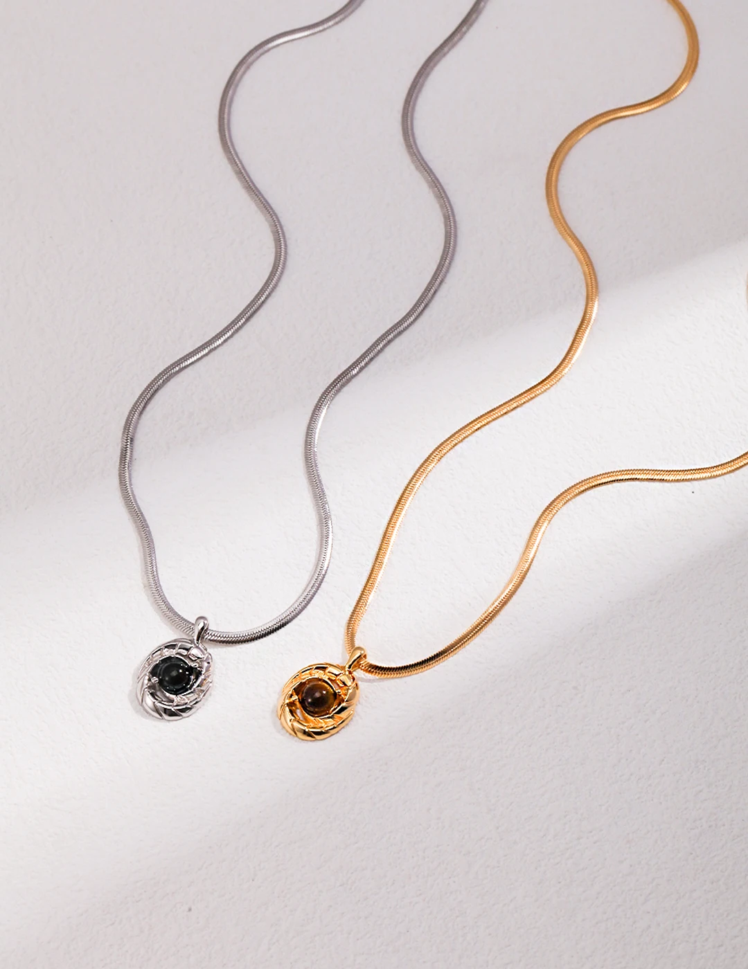 

Sterling Silver Snake Bone Black onyx necklace