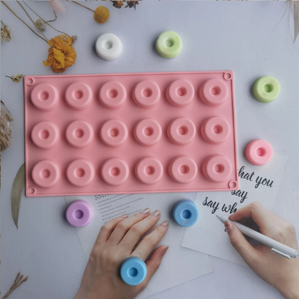 

18-Cavity Mini Chocolate/ Donut Silicone Mold Bakeware Biscuit Cake Molds Reusable Donut Dessert Baking Pan Silicone Mould