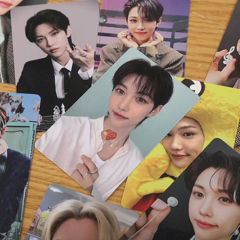 Фото Kpop бродячие дети MAX MMT фотокарты Idol leeзнаем Hyunjin Felix высокое качество фото открытки в альбом Поклонники коллекционные подарки Lomo карты №2