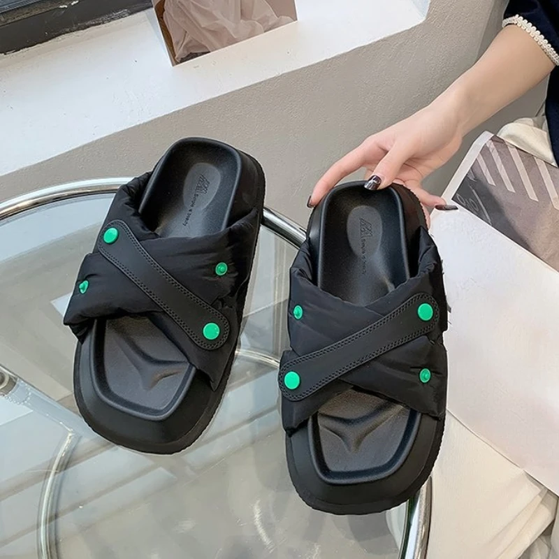 

Slippers Women 2022 Summer Shoes Flats Slides Woman Designer Fashion Beach Shoe Female Casual Peep Toe Sandals Flip Flops Ladies