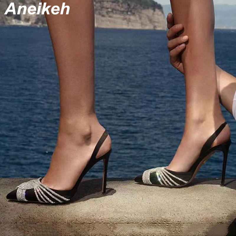 

Aneikeh новые женские сандалии с острым носком из ПВХ прозрачные женские туфли-лодочки на тонком высоком каблуке без застежек однотонные сексуальные женские летние туфли