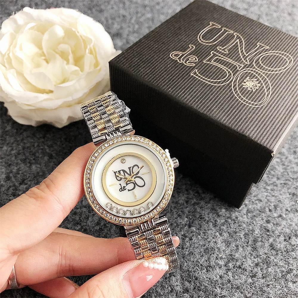 Luxury Fashion Square Women's Watch brand Women's quartz Watch classic Silver Simple Women's steel strap relogio feminino