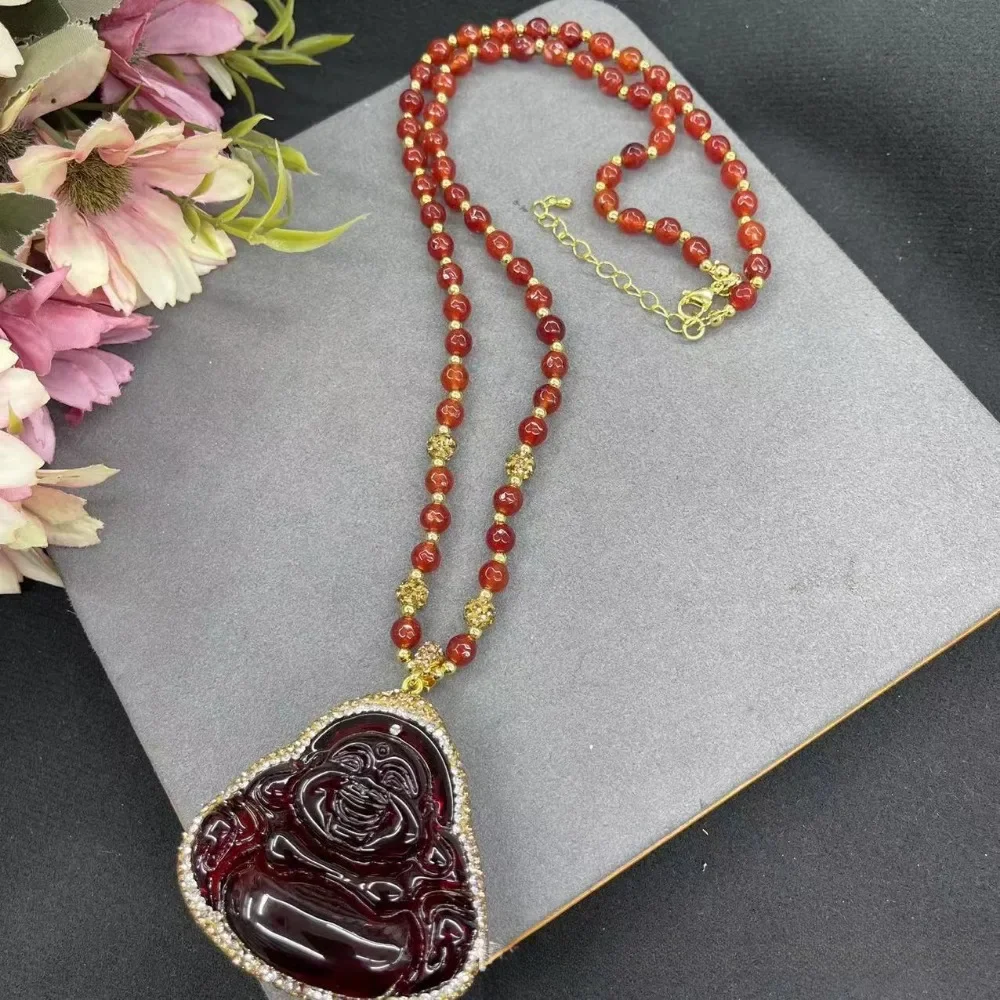 Новое женское ожерелье с подвеской в виде головы Будды из синтетического янтаря