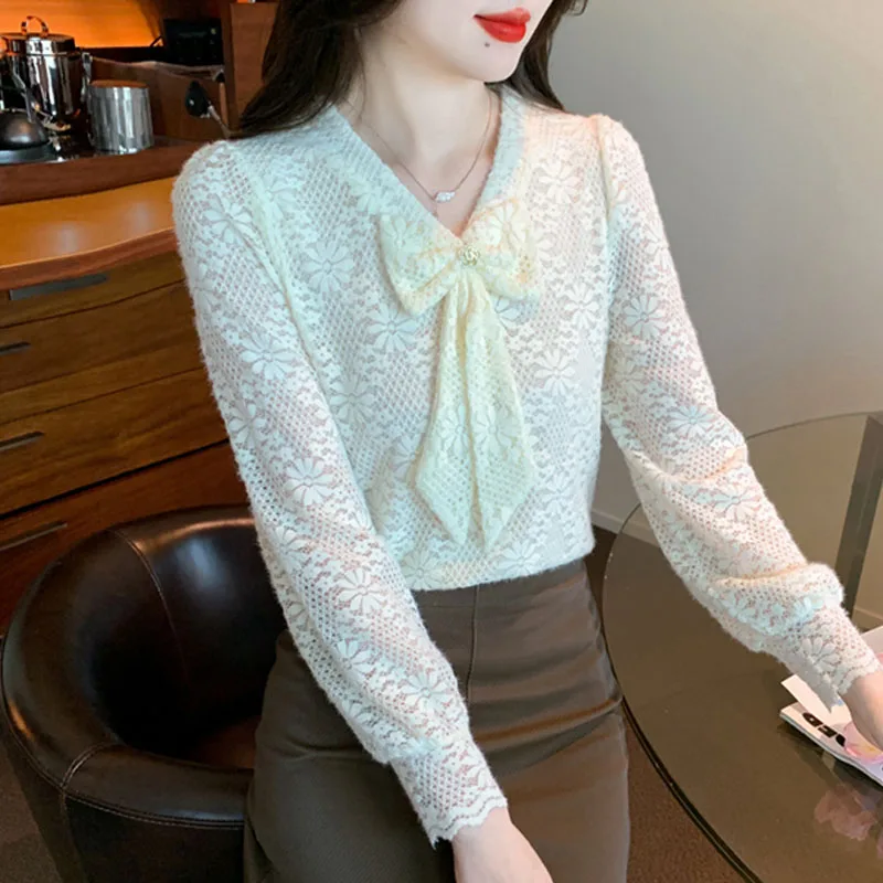 Модная кружевная женская блузка с v-образным вырезом и бантом длинным рукавом